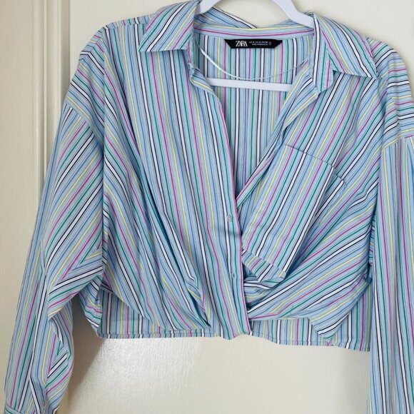 STRIPED CROPPED BUTTON SHIRT - Picture 1 of 3
